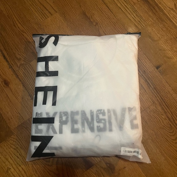 NWT SHEIN LUNE Plus Size Loose Fit Slogan Print Drop Shoulder Sweatshirt sz 4XL - Picture 6 of 12